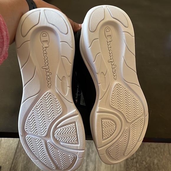 Woman’s Champion Next Emboss - Picture 5 of 5